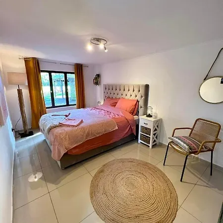 Villa The